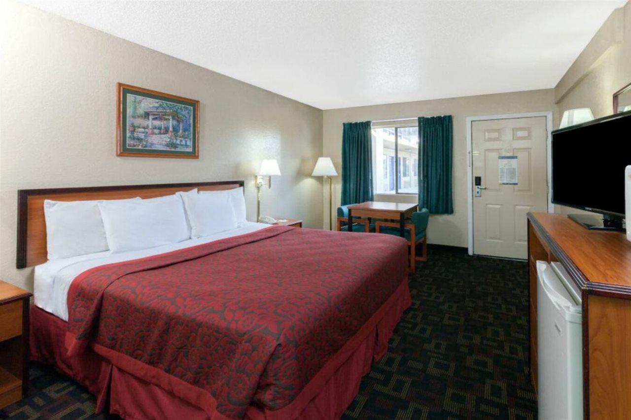 Days Inn Oklahoma City West Luaran gambar